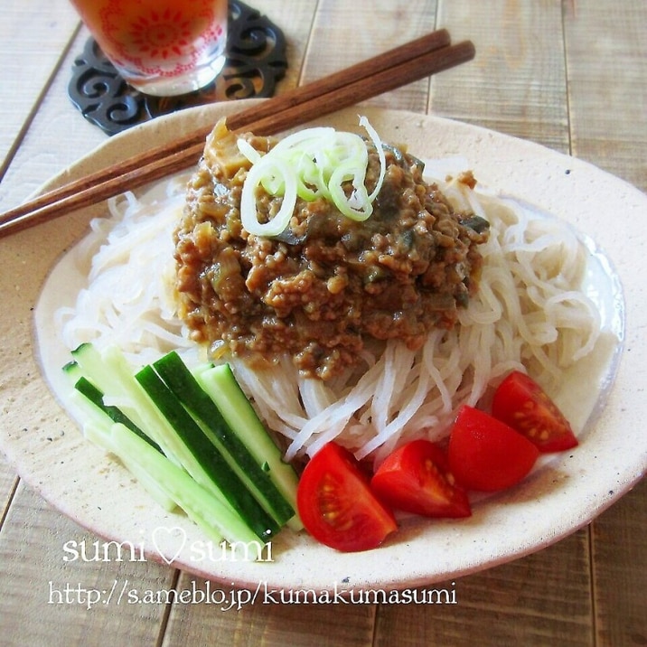 常備菜♡甘辛肉味噌でジャージャー冷麺風